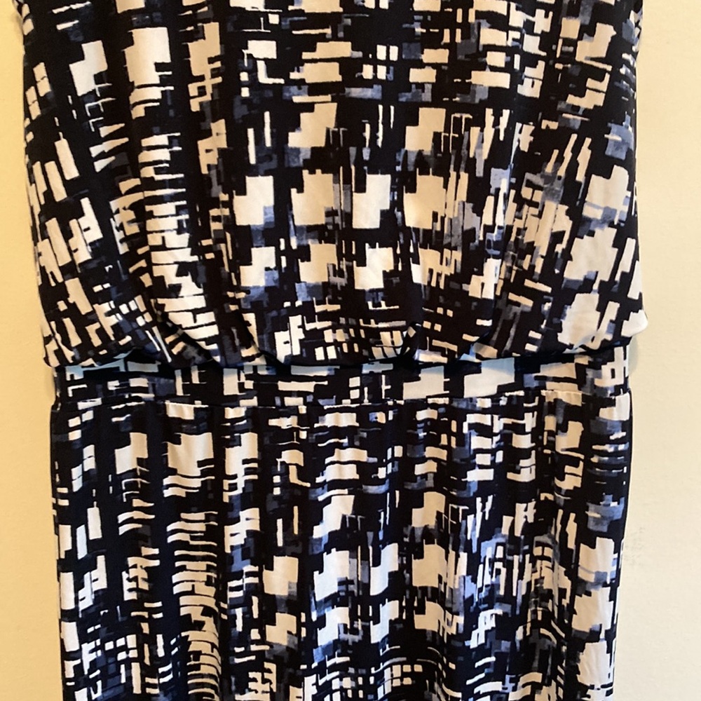 Ellen Tracy Dress - Picture 3 of 8